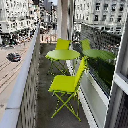 Appartement Lichtrijk En Comfortabel Hoekappartement Met Gratis Parking En Zeer Gelegen - Comme Chez Soi *