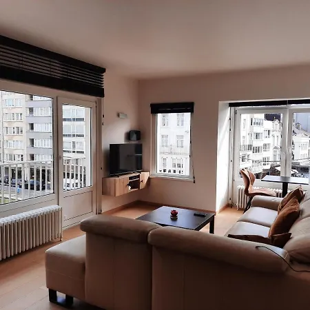 Comme Chez Soi: With Free Parking Apartment *