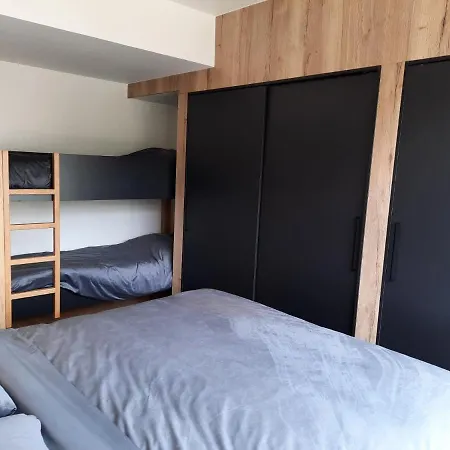 Comme Chez Soi: With Free Parking Apartment *